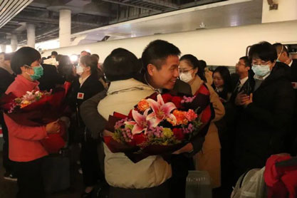 【载誉凯旋】我院支援突尼斯医疗队队员龚维良、曾胜荣载誉凯旋 【载誉凯旋】我院支援突尼斯医疗队队员龚维良、曾胜荣载誉凯旋