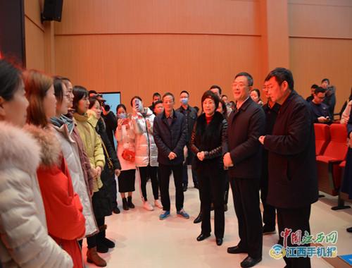 抚州市第一批援鄂医疗队7人出征