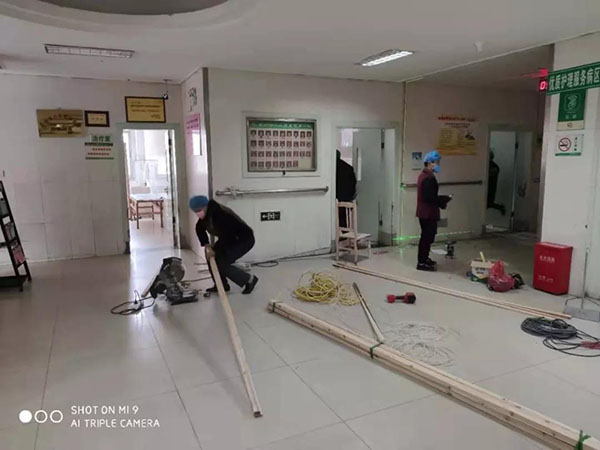 临危受命!48小时打造独立隔离救治中心 临危受命!48小时打造独立隔离救治中心