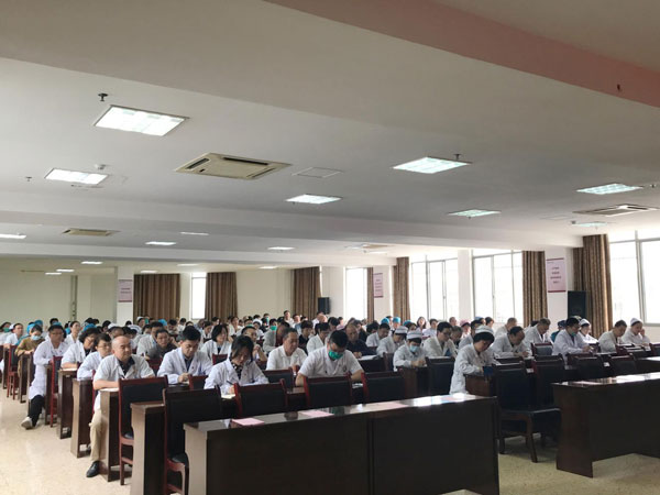 感恩奋进做示范 担当实干勇向前 感恩奋进做示范 担当实干勇向前