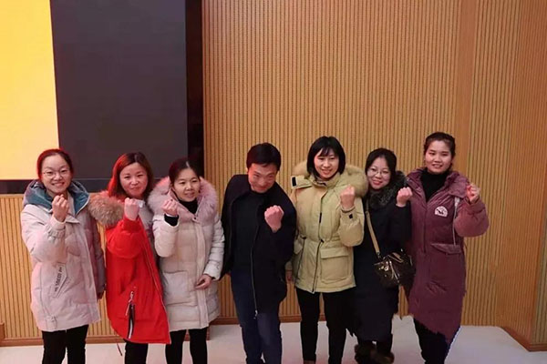 抚医“战役”最强音:“我是党员我先上” 抚医“战役”最强音:“我是党员我先上”