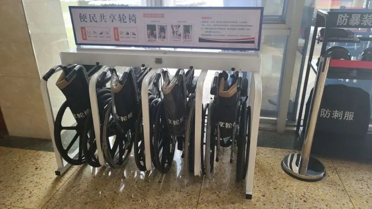 【闻“雪”而动】以雪为令齐行动 “医”路畅通护安全 【闻“雪”而动】以雪为令齐行动 “医”路畅通护安全