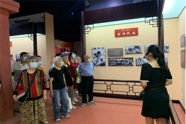 学党史 悟思想 看往事 传信念 学党史 悟思想 看往事 传信念
