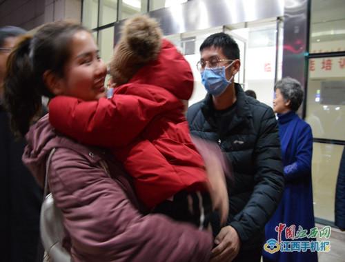 抚州市第一批援鄂医疗队7人出征