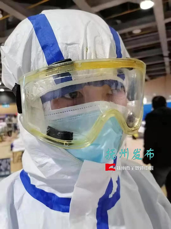 实拍!抚州两护士武昌方舱医院战“疫”一个月! 实拍!抚州两护士武昌方舱医院战“疫”一个月!