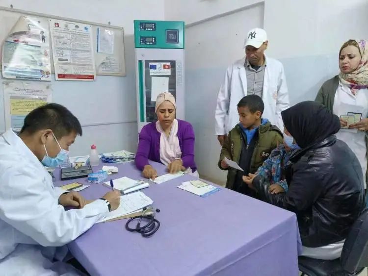 我院支援突尼斯医疗队队员龚维良、曾胜荣载誉凯旋 我院支援突尼斯医疗队队员龚维良、曾胜荣载誉凯旋